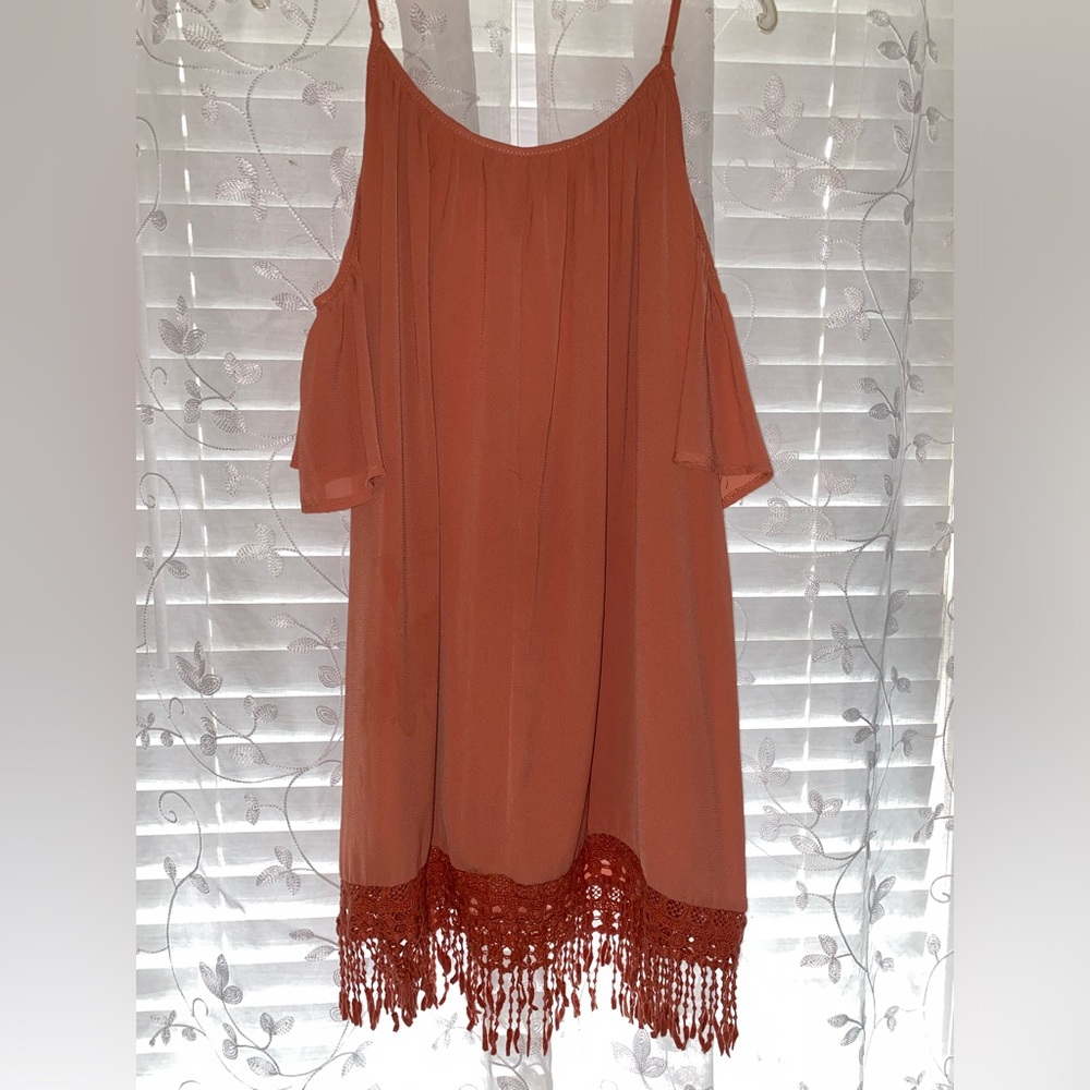 Dress - Picture 2 of 4